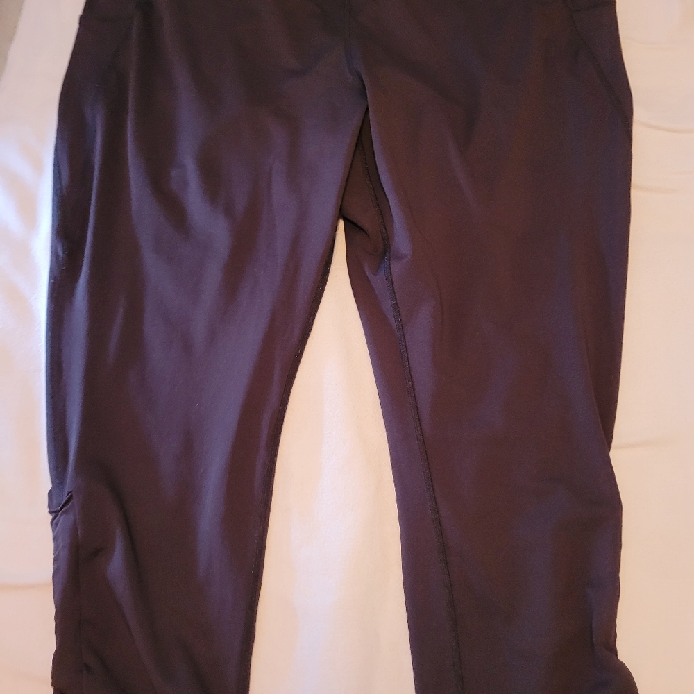 (4X) Black Cropped Yoga Pant